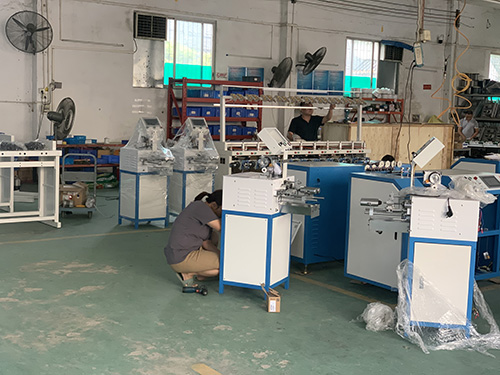 Analysis of Equidistant Winding Structure of High-speed Yarn Warping Machine