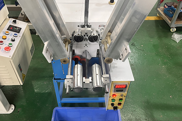 How to use the HRD-818 Fully-Automatic Two Spindles Yarn Winding Machine